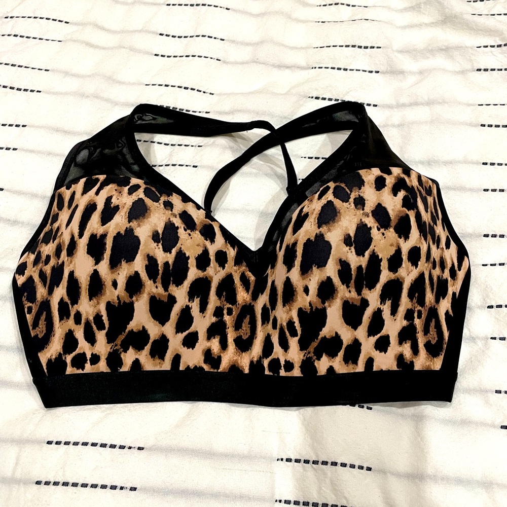 Victoria’s Secret Leopard/Black Incredible Max Lightweight Sports Bra 36DDD
